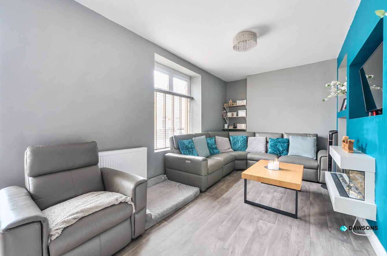 Als Street, Llanelli, SA15 1SN